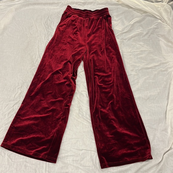 Velvet tracksuit - Picture 3 of 5